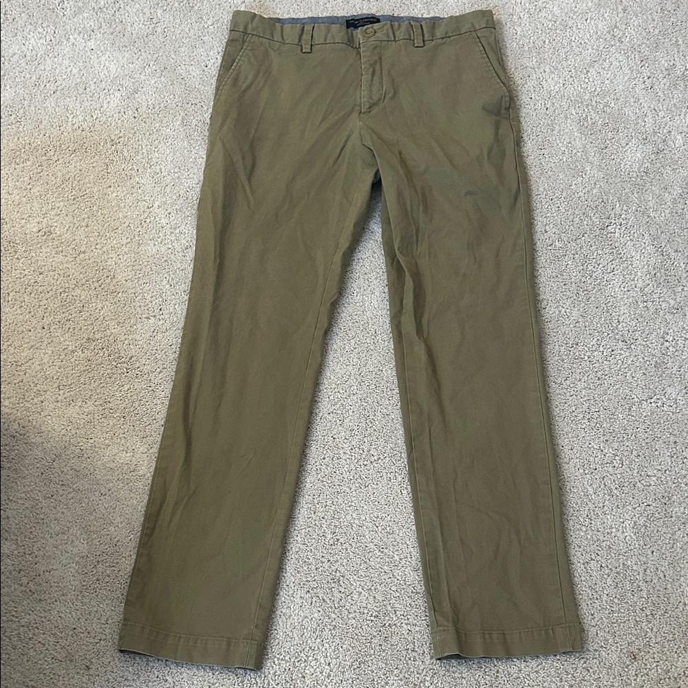 Men’s banana republic Aiden chino pants dark khaki 33x34